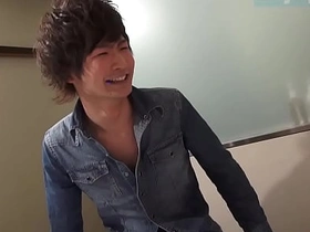 イケメンノンケの彼が女の子を相手に生ハメ！ asian muscle prince gay porn