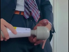 スーツで淫語オナニー leo taiwan gay porn