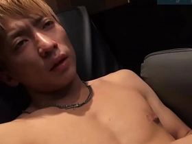 初登場ガタイ系ノンケのオナニー！ japan gay porn threesome