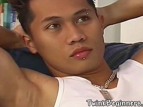 Sexy Asian twink loves jerking off chinese gay porn daddy